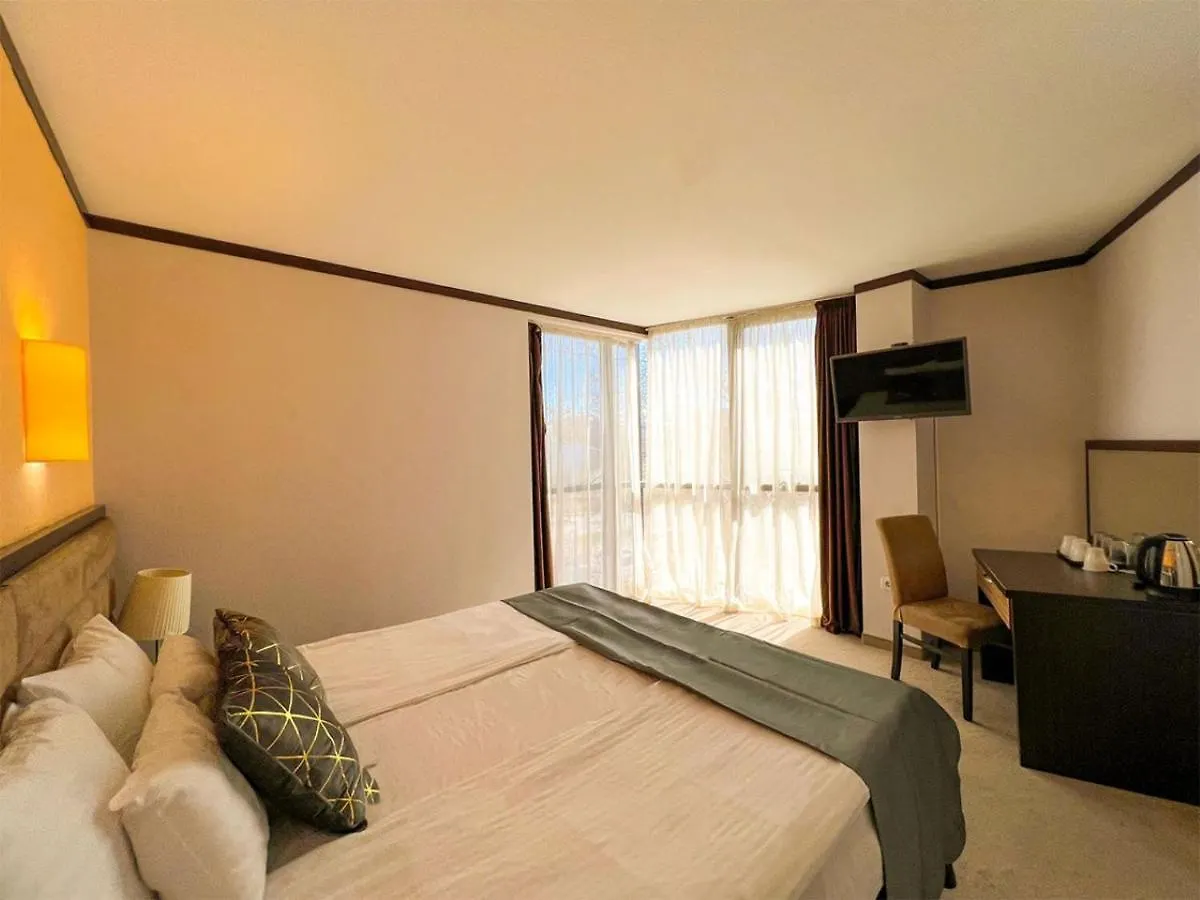 Hotel Dream Sofia 3*,